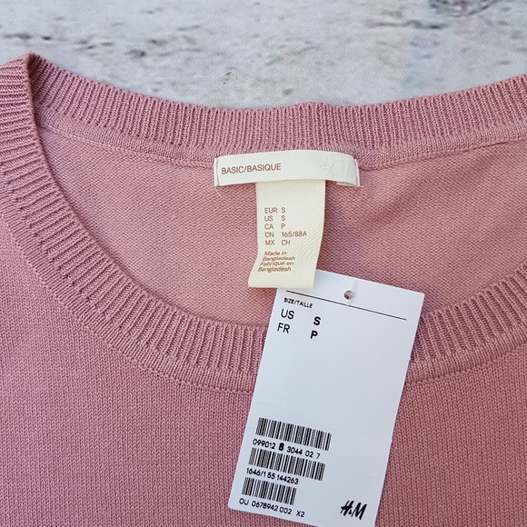 Skirt and sweater - Picture 6 of 7